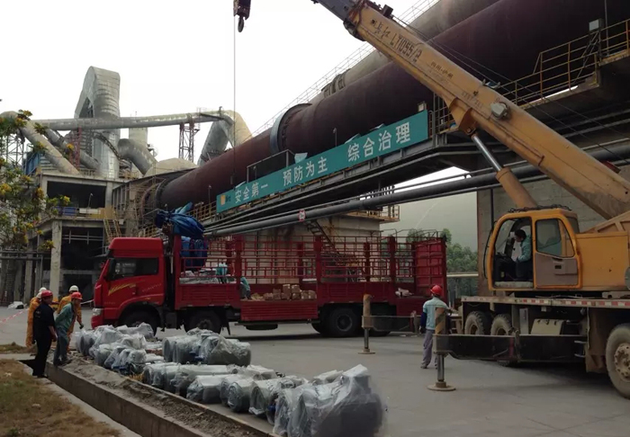 2015年3月22日封開(kāi)基地2線(xiàn)節(jié)能電機(jī)到貨